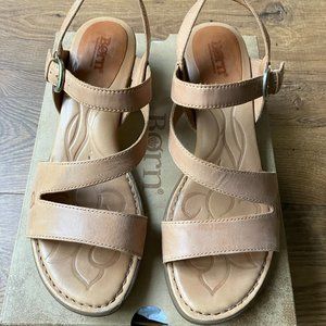 Born Sandals - Tan, Size 10